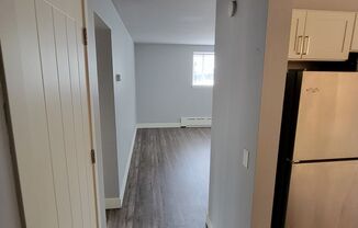 1 bed, 1 bath, 675 sqft, $1,195, Unit 14