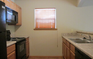 2 beds, 1 bath, $725, Unit 1725