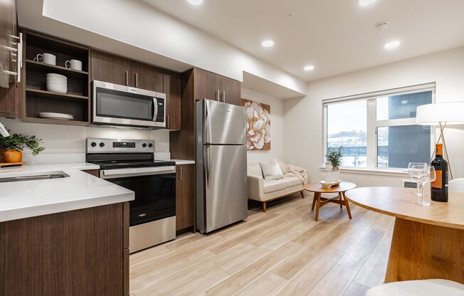 Studio, 1 bath, $1,125