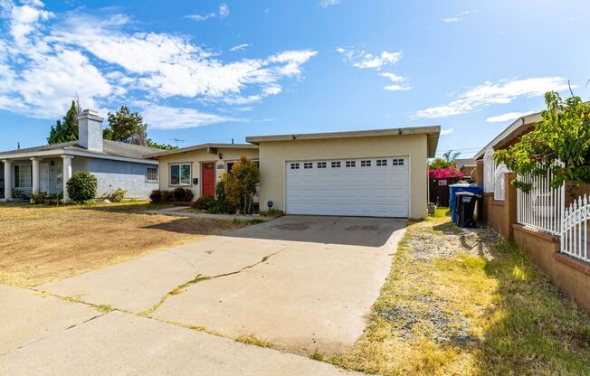 Spacious 3 bedroom 2 bathroom home for rent in Chula Vista!