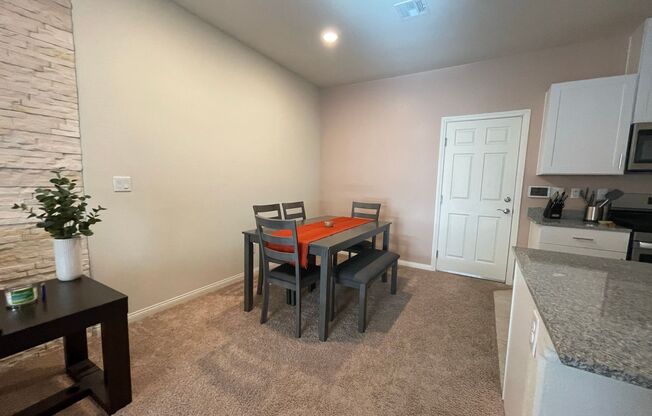 2 beds, 2 baths, $1,750