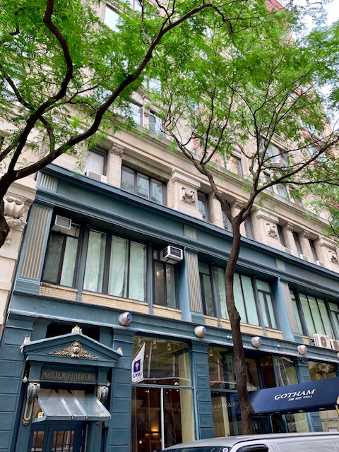 12 E 12 ST