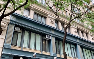 12 E 12 ST