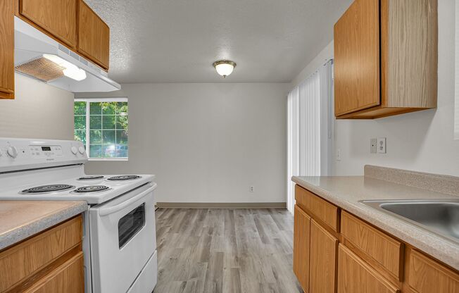 FOSTER MEADOWS APARTMENTS