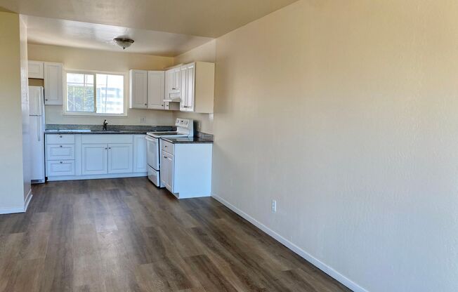 2 beds, 1 bath, $3,350