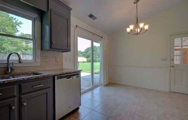 COMING SOON! Your Ideal Rental Home Awaits: 3 Beds | 2 Baths with Modern Finishes and Updates!