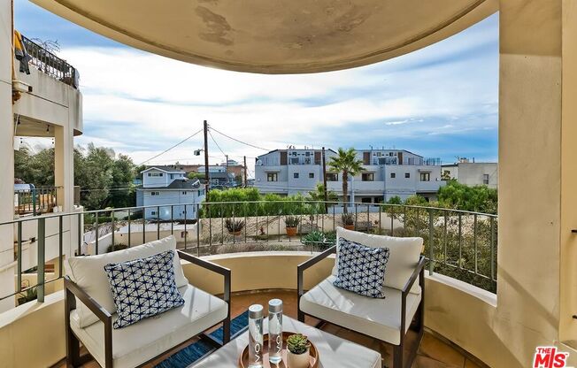 255 Main St Apt 207