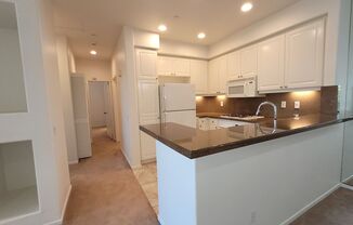 2 beds, 2 baths, $2,700, Unit # 246