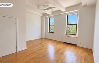 1255 5 AVE