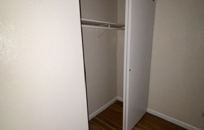 1 bed, 1 bath, 550 sqft, $1,025, Unit 1381-26