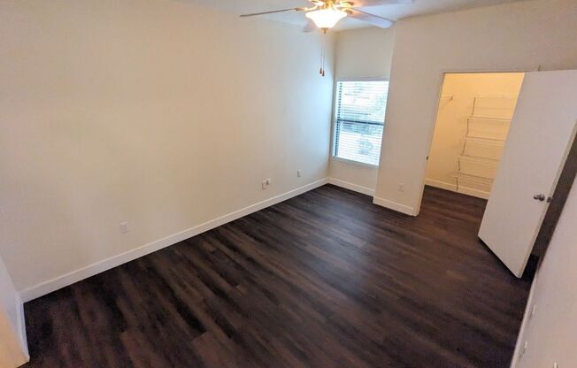 2 beds, 2 baths, $1,375, Unit # 1044