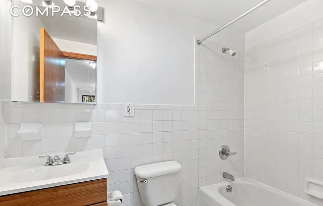 107 E 2 ST