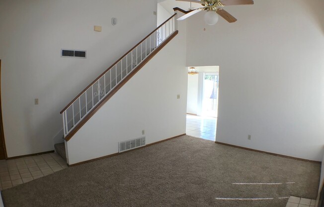 Northeast El Paso 3bed/2.5bath with Loft!