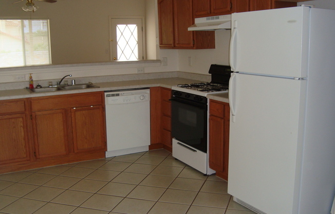 West El Paso 4 bed refrig A/C Home