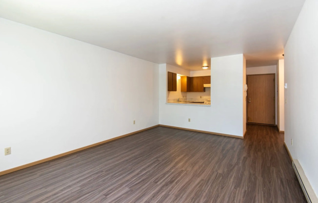 1 bed, 1 bath, 590 sqft, $1,595, Unit 103