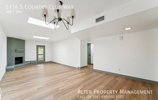 5336 S COUNTRY CLUB WAY