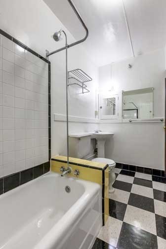 1 bed, 1 bath, 860 sqft, $1,700, Unit 01