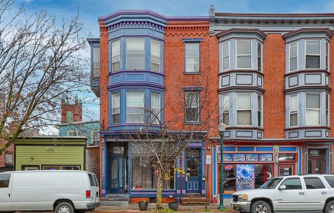 1006 N 3rd St