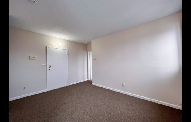 1 bed, 1 bath, 476 sqft, $1,300, Unit 404