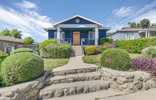 2347 MOSS AVE