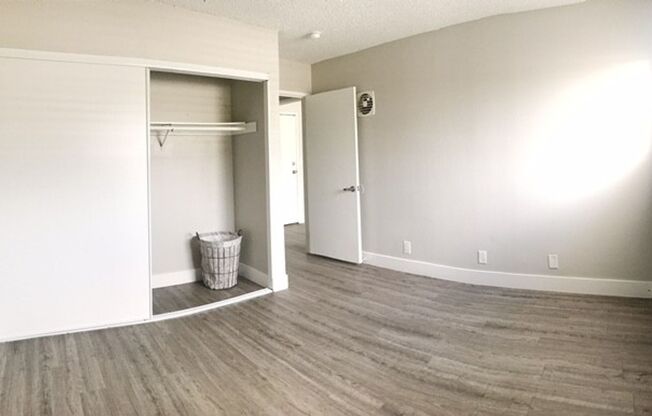 Little Roscoe Apartments