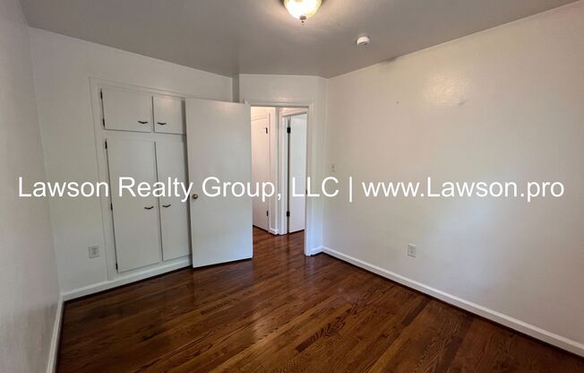 2 beds, 1 bath, 1,280 sqft, $1,075, Unit Forest Hill 338