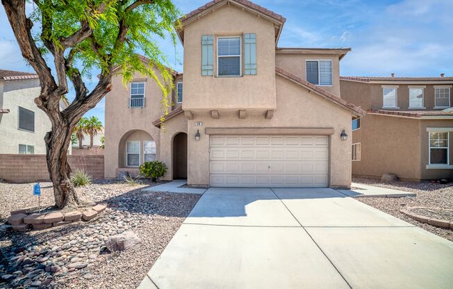 MOVE IN READY 2-STORY 3-BEDROOM HOME IN HENDERSON!