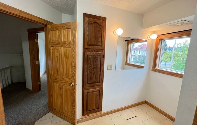 3 beds, 2 baths, $1,650