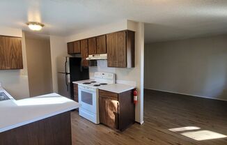 2 beds, 1 bath, 895 sqft, $1,675, Unit Unit D