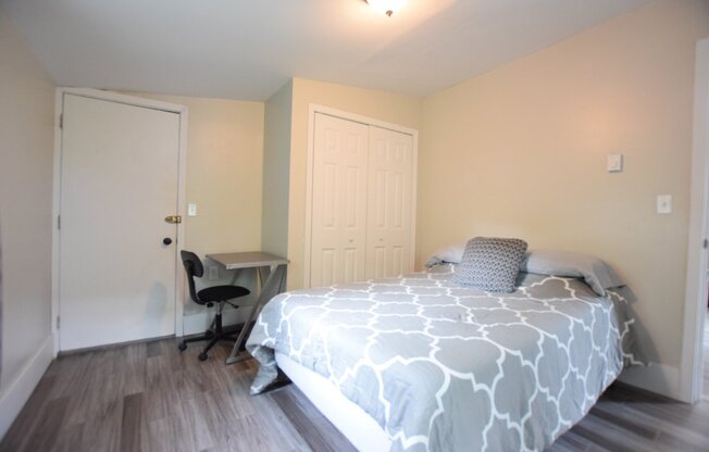 1 bed, 1 bath, $1,400, Unit Apt. 3