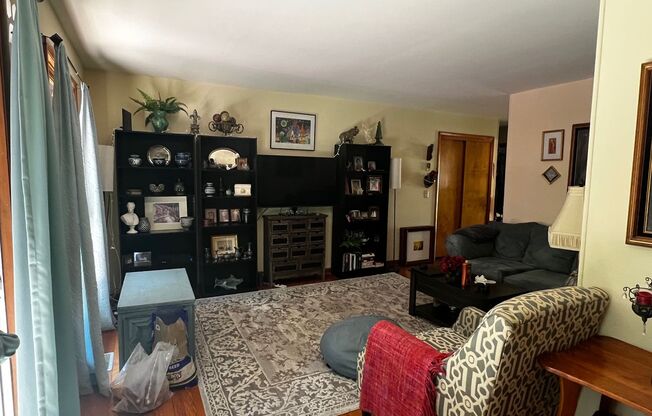 3 beds, 2 baths, $1,795