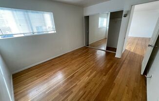 2 beds, 1 bath, $3,095, Unit 962A