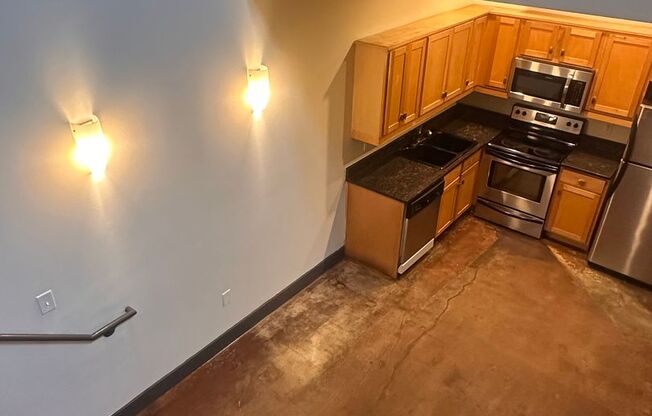 2 beds, 2 baths, 850 sqft, $1,450, Unit APT 116