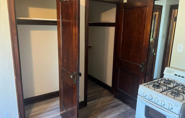 1 bed, 1 bath, $1,050, Unit 321