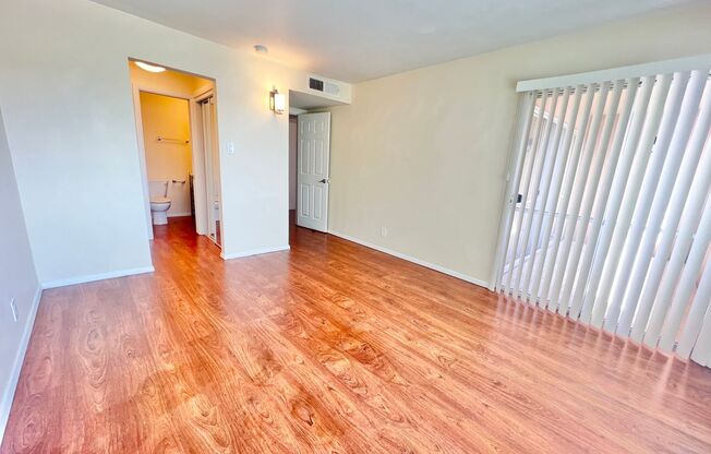 2 beds, 2 baths, 872 sqft, $1,195, Unit 10-A