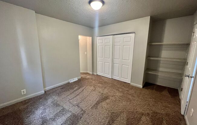 2 beds, 2 baths, $995