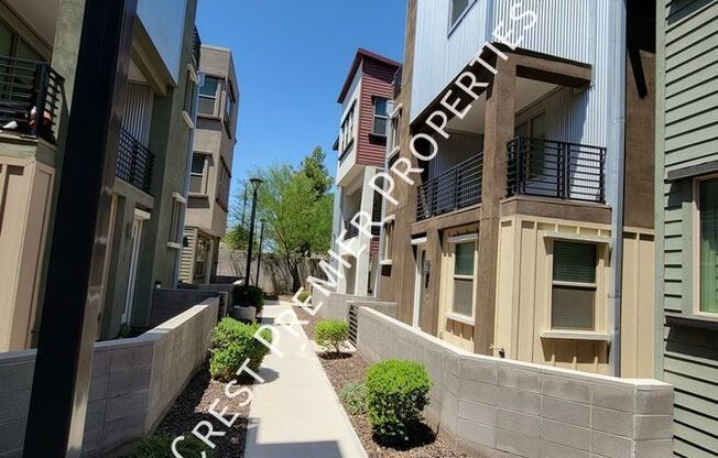 1106 E Weber Dr