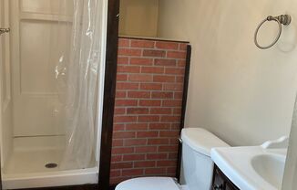 Studio, 1 bath, $949, Unit 3