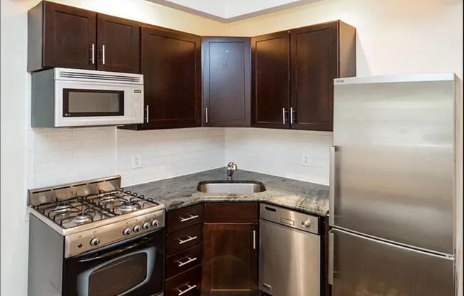 1 bed, 1 bath, $3,250, Unit 2D