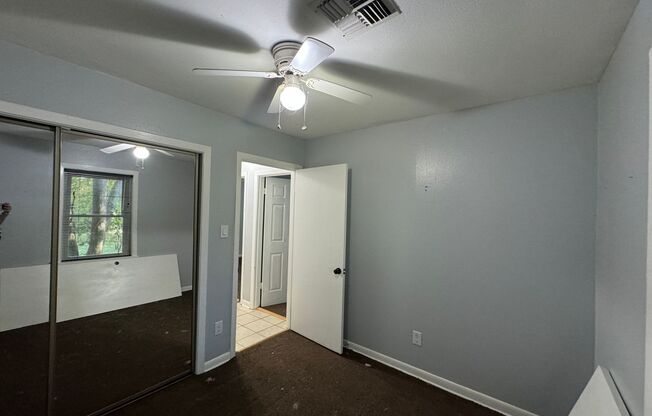 3 beds, 1 bath, $1,300