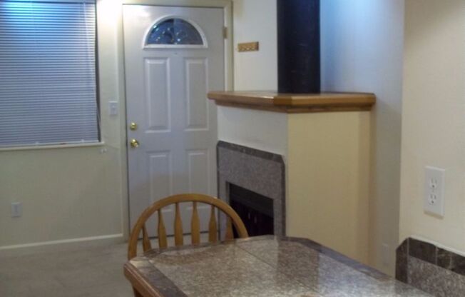 Studio, 1 bath, 250 sqft, $1,245, Unit 206