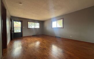 2 beds, 1 bath, $950