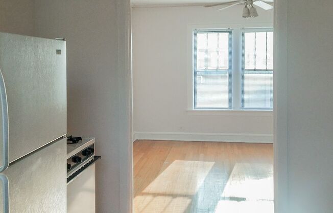 1 bed, 1 bath, 460 sqft, $1,835, Unit 1944-3N
