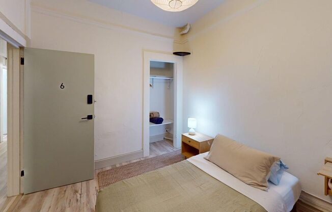 225 ELLIS