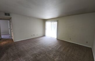 2 beds, 1 bath, $1,275