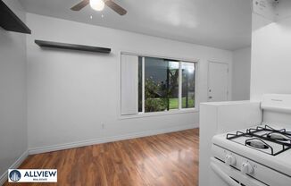 Bottom Floor 1 Bedroom Apartment Just Minutes From Disneyland!
