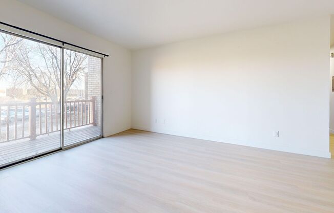 2 beds, 1 bath, 1,050 sqft, $995, Unit 215-201C