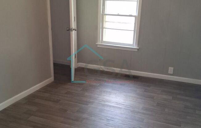 2 beds, 1 bath, 878 sqft, $1,000, Unit 222 Earl Street-1