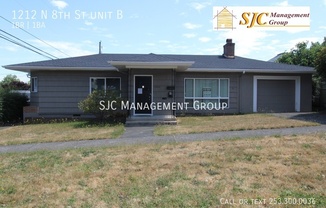 1212 N 8 ST