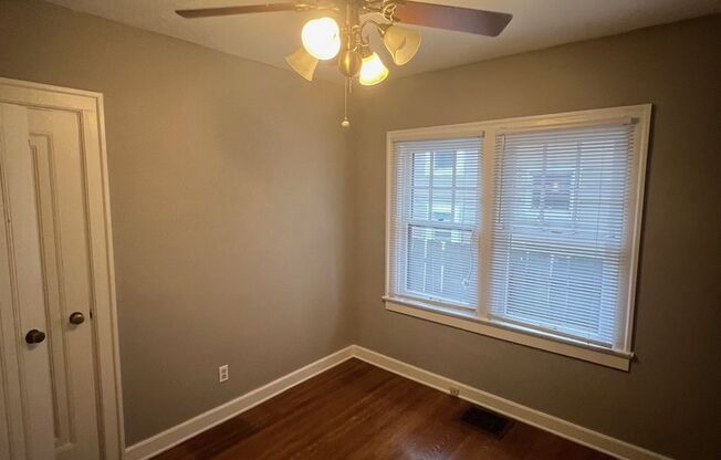 2 beds, 1 bath, $1,695